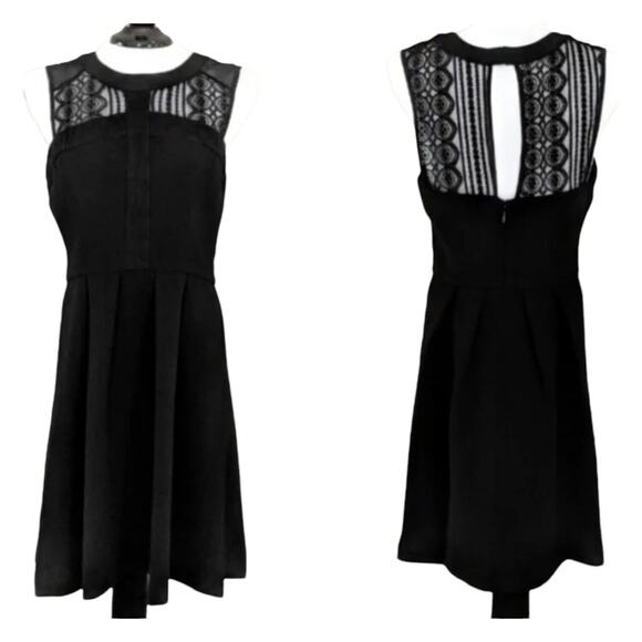 BCBGeneration LBD Dress Women’s Lace Neckline Keyhole Back Fit and Flare SZ 0 - Picture 2 of 12